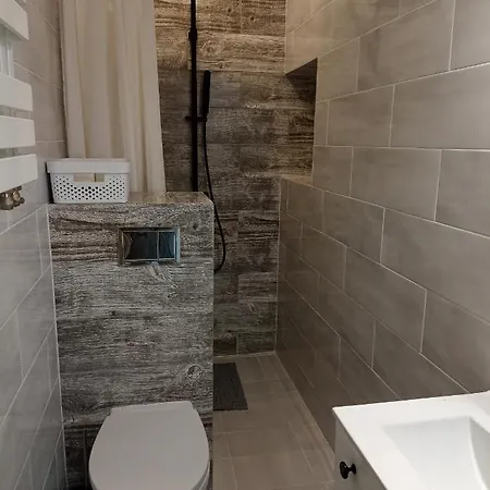 Nad Jeziorakiem Apartment